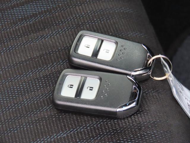 シャトル ハイブリッド ホンダセンシング ETC バックカメラ ナビ クリアランスソナー オートクルーズコントロール レーンアシスト 衝突被害軽減システム スマートキー アイドリングストップ 電動格納ミラー AT 盗難防止システム(24枚目)