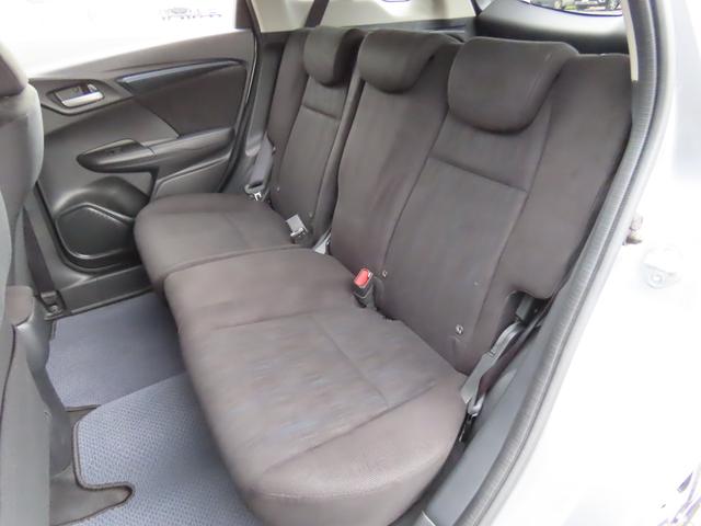 シャトル ハイブリッド ホンダセンシング ETC バックカメラ ナビ クリアランスソナー オートクルーズコントロール レーンアシスト 衝突被害軽減システム スマートキー アイドリングストップ 電動格納ミラー AT 盗難防止システム(33枚目)