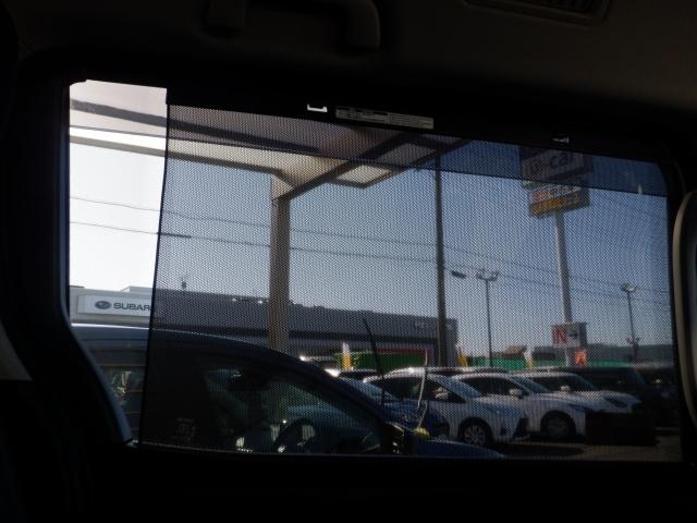 ヴォクシー X ナビ ETC キーレス 両側/片側電動スライドドア クルーズコントロール アイドリングストップ 横滑り防止装置 ウィンカーミラー CD パワステ パワーウィンドウ ABS(16枚目)