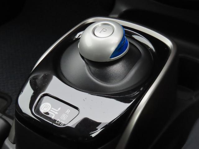 ノート ｅ－パワー　Ｂ　ＥＴＣ　全周囲カメラ　ナビ　クリアランスソナー　レーンアシスト　衝突被害軽減システム　スマートキー　電動格納ミラー　ＣＶＴ　ＥＳＣ　ＣＤ　ＵＳＢ　ミュージックプレイヤー接続可　Ｂｌｕｅｔｏｏｔｈ（9枚目）