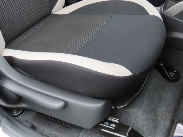 ノート ｅ－パワー　Ｂ　ＥＴＣ　全周囲カメラ　ナビ　クリアランスソナー　レーンアシスト　衝突被害軽減システム　スマートキー　電動格納ミラー　ＣＶＴ　ＥＳＣ　ＣＤ　ＵＳＢ　ミュージックプレイヤー接続可　Ｂｌｕｅｔｏｏｔｈ（33枚目）