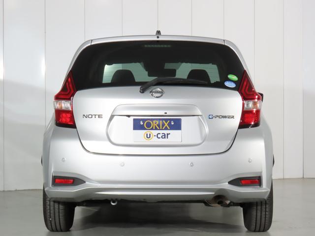 ノート e-パワー B ETC 全周囲カメラ クリアランスソナー レーンアシスト 衝突被害軽減システム スマートキー アイドリングストップ 電動格納ミラー CVT 盗難防止システム 衝突安全ボディ ABS ESC CD(17枚目)