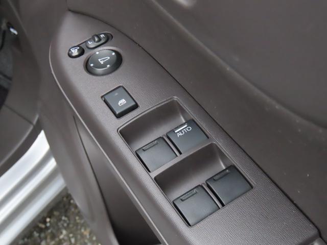 N-ONE スタンダード・ローダウン ナビ 衝突被害軽減システム スマートキー アイドリングストップ 電動格納ミラー ベンチシート CVT 盗難防止システム ABS ESC USB Bluetooth 衝突安全ボディ エアコン(8枚目)