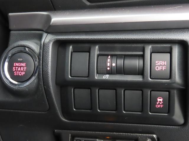 ＸＶ アドバンス　４ＷＤ　ＥＴＣ　バックカメラ　クリアランスソナー　オートクルーズコントロール　レーンアシスト　パワーシート　衝突被害軽減システム　ナビ　ＬＥＤヘッドランプ　アルミホイール　スマートキー　電動格納ミラー（9枚目）