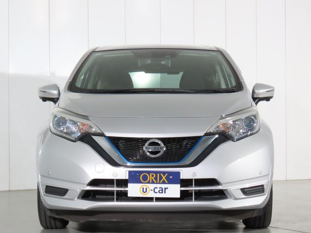 ノート ｅ－パワー　Ｂ　ＥＴＣ　全周囲カメラ　クリアランスソナー　レーンアシスト　衝突被害軽減システム　スマートキー　電動格納ミラー　ＣＶＴ　盗難防止システム　衝突安全ボディ　ＡＢＳ　ＥＳＣ　ＣＤ　エアコン（11枚目）