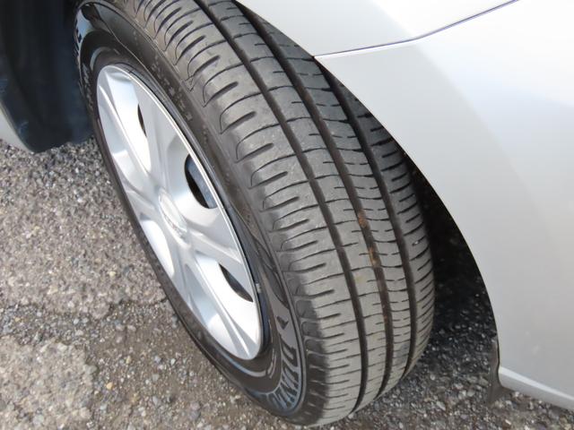 ノート ｅ－パワー　Ｂ　ＥＴＣ　全周囲カメラ　クリアランスソナー　レーンアシスト　衝突被害軽減システム　スマートキー　電動格納ミラー　ＣＶＴ　盗難防止システム　衝突安全ボディ　ＡＢＳ　ＥＳＣ　ＣＤ　エアコン（30枚目）