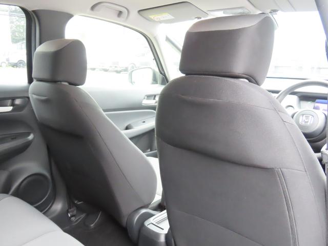 フィット ｅ：ＨＥＶベーシック　バックカメラ　ナビ　クリアランスソナー　オートクルーズコントロール　レーンアシスト　衝突被害軽減システム　オートライト　ＬＥＤヘッドランプ　スマートキー　電動格納ミラー　ＣＶＴ　盗難防止システム（30枚目）