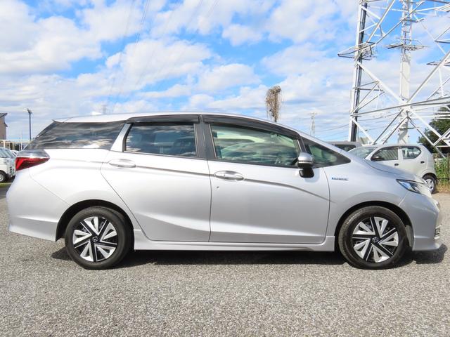 シャトル ハイブリッド ホンダセンシング ETC バックカメラ ナビ オートクルーズコントロール レーンアシスト 衝突被害軽減システム オートライト スマートキー 電動格納ミラー AT 盗難防止システム 衝突安全ボディ ABS(14枚目)