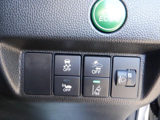 フィットハイブリッド F ハイブリッド ナビ レーンアシスト 衝突被害軽減システム スマートキー 電動格納ミラー AT 盗難防止システム 衝突安全ボディ CD USB Bluetooth ABS ESC エアコン(13枚目)