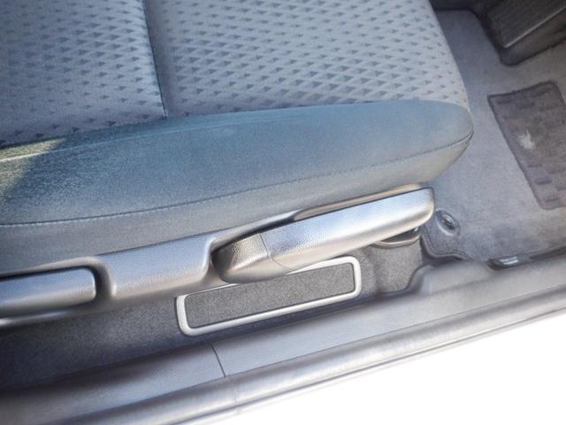 フィットハイブリッド F ハイブリッド ナビ レーンアシスト 衝突被害軽減システム スマートキー 電動格納ミラー AT 盗難防止システム 衝突安全ボディ CD USB Bluetooth ABS ESC エアコン(30枚目)