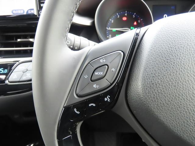 Ｃ－ＨＲ Ｇ－Ｔ　４ＷＤ　バックカメラ　クリアランスソナー　オートクルーズコントロール　レーンアシスト　衝突被害軽減システム　ナビ　ＴＶ　オートマチックハイビーム　アルミホイール　スマートキー　電動格納ミラー（10枚目）