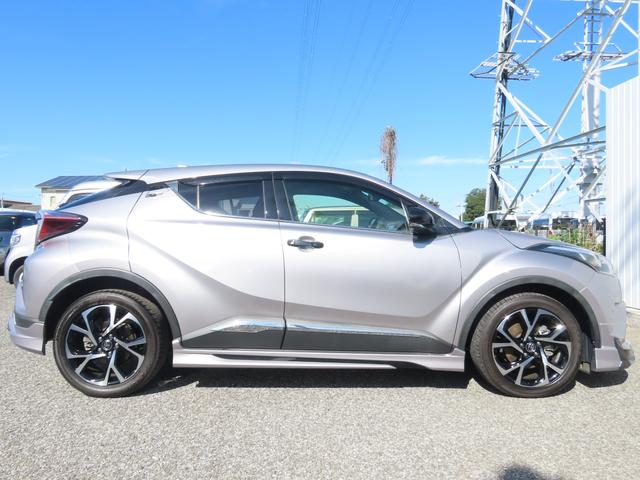 Ｃ－ＨＲ Ｇ－Ｔ　４ＷＤ　バックカメラ　クリアランスソナー　オートクルーズコントロール　レーンアシスト　衝突被害軽減システム　ナビ　ＴＶ　オートマチックハイビーム　アルミホイール　スマートキー　電動格納ミラー（15枚目）