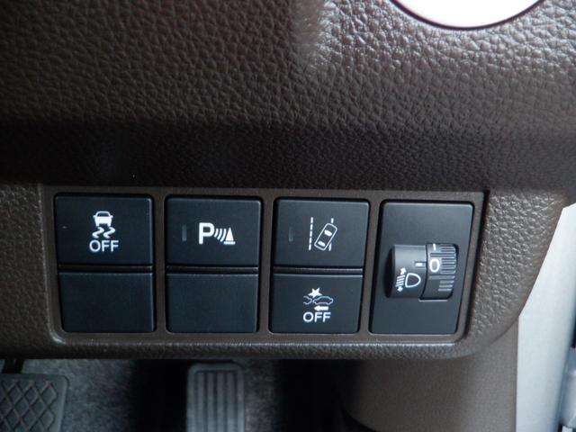 Ｎ－ＷＧＮ Ｌホンダセンシング　ＥＴＣ　バックカメラ　ナビ　クリアランスソナー　オートクルーズコントロール　レーンアシスト　衝突被害軽減システム　スマートキー　アイドリングストップ　電動格納ミラー　シートヒーター　ベンチシート（9枚目）