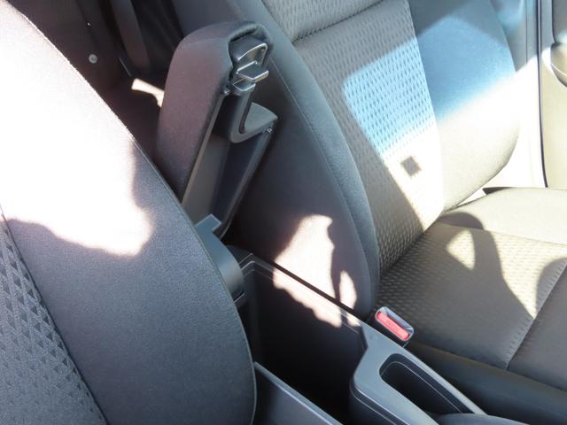 フィットハイブリッド Ｆ　４ＷＤ　ハイブリッド　ＥＴＣ　バックカメラ　ナビ　レーンアシスト　衝突被害軽減システム　スマートキー　アイドリングストップ　電動格納ミラー　ＡＴ　盗難防止システム　衝突安全ボディ　ＣＤ　ＵＳＢ（36枚目）