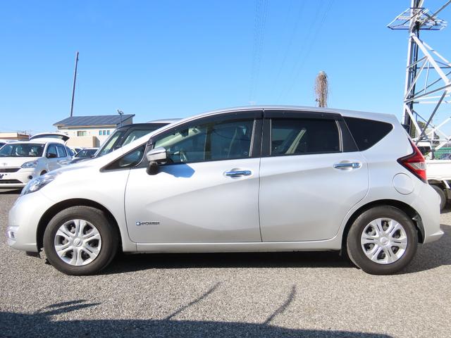 ノート ｅ－パワー　Ｂ　ＥＴＣ　全周囲カメラ　ナビ　ＴＶ　クリアランスソナー　レーンアシスト　スマートキー　電動格納ミラー　ＡＴ　ＥＳＣ　ＣＤ　ＵＳＢ　エアコン　パワーステアリング　パワーウィンドウ（16枚目）