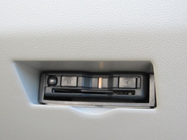 パッソ Ｘ　ＥＴＣ　クリアランスソナー　衝突被害軽減システム　オートマチックハイビーム　スマートキー　アイドリングストップ　電動格納ミラー　ＣＶＴ　盗難防止システム　衝突安全ボディ　ベンチシート　ＡＢＳ　ＥＳＣ（7枚目）