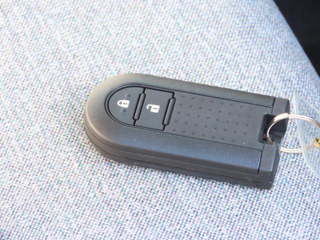 パッソ Ｘ　ＥＴＣ　クリアランスソナー　衝突被害軽減システム　オートマチックハイビーム　スマートキー　アイドリングストップ　電動格納ミラー　ＣＶＴ　盗難防止システム　衝突安全ボディ　ベンチシート　ＡＢＳ　ＥＳＣ（9枚目）