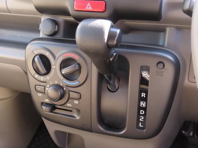 エブリイ ＰＣ　両側スライドドア　クリアランスソナー　レーンアシスト　衝突被害軽減システム　キーレスエントリー　ＡＴ　ＡＢＳ　ＥＳＣ　衝突安全ボディ　エアコン　パワーステアリング　パワーウィンドウ（4枚目）