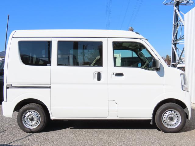 エブリイ ＰＣ　両側スライドドア　クリアランスソナー　レーンアシスト　衝突被害軽減システム　キーレスエントリー　ＡＴ　ＡＢＳ　ＥＳＣ　衝突安全ボディ　エアコン　パワーステアリング　パワーウィンドウ（12枚目）