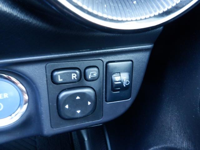 アクア Ｓスタイルブラック　ＥＴＣ　バックカメラ　ナビ　ＴＶ　クリアランスソナー　レーンアシスト　衝突被害軽減システム　オートマチックハイビーム　スマートキー　電動格納ミラー　ＣＶＴ　盗難防止システム（10枚目）