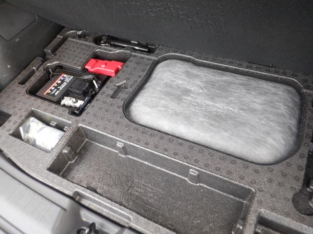 ノート Ｘ　ＦＯＵＲ　４ＷＤ　ＥＴＣ　バックカメラ　ナビ　クリアランスソナー　衝突被害軽減システム　オートマチックハイビーム　オートライト　スマートキー　電動格納ミラー　シートヒーター　ＣＶＴ　盗難防止システム（34枚目）