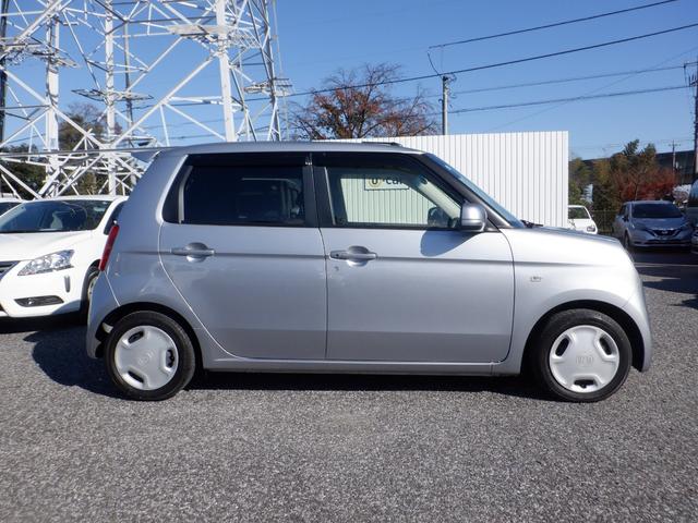 Ｎ－ＯＮＥ スタンダード・ローダウン　ＥＴＣ　ナビ　衝突被害軽減システム　スマートキー　アイドリングストップ　電動格納ミラー　ベンチシート　ＣＶＴ　盗難防止システム　ＡＢＳ　ＥＳＣ　ＵＳＢ　ミュージックプレイヤー接続可　Ｂｌｕｅｔｏｏｔｈ（15枚目）