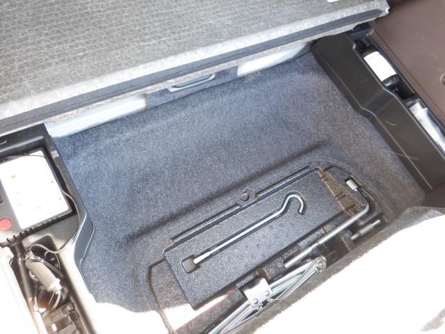 Ｎ－ＯＮＥ スタンダード・ローダウン　ＥＴＣ　ナビ　衝突被害軽減システム　スマートキー　アイドリングストップ　電動格納ミラー　ベンチシート　ＣＶＴ　盗難防止システム　ＡＢＳ　ＥＳＣ　ＵＳＢ　ミュージックプレイヤー接続可　Ｂｌｕｅｔｏｏｔｈ（27枚目）