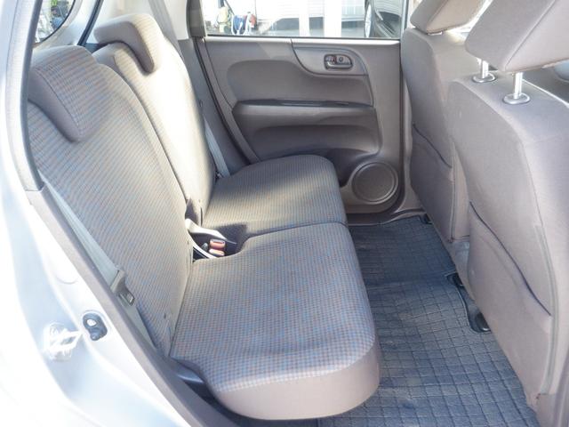 Ｎ－ＯＮＥ スタンダード・ローダウン　ＥＴＣ　ナビ　衝突被害軽減システム　スマートキー　アイドリングストップ　電動格納ミラー　ベンチシート　ＣＶＴ　盗難防止システム　ＡＢＳ　ＥＳＣ　ＵＳＢ　ミュージックプレイヤー接続可　Ｂｌｕｅｔｏｏｔｈ（29枚目）