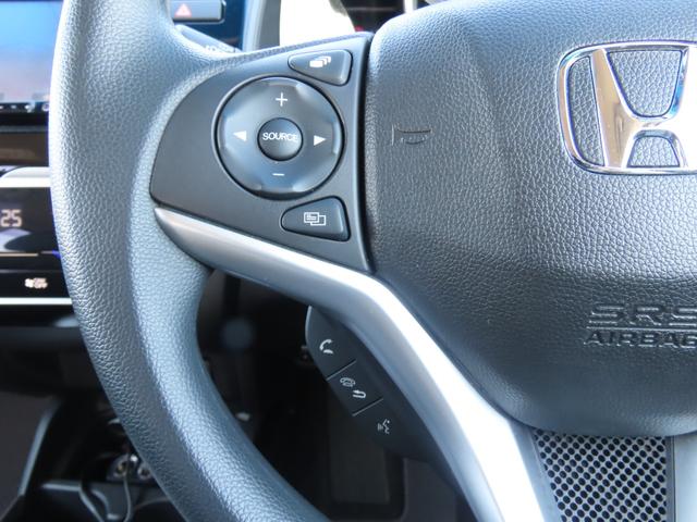 フィットハイブリッド F ハイブリッド バックカメラ ナビ オートクルーズコントロール レーンアシスト 衝突被害軽減システム スマートキー 電動格納ミラー AT 盗難防止システム 衝突安全ボディ CD USB(11枚目)