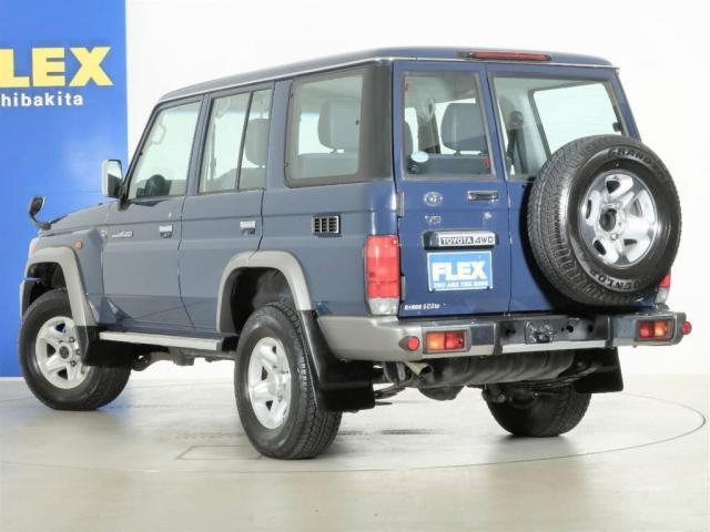 4.0 4WD 1オーナー車 オプショングリル(3枚目)