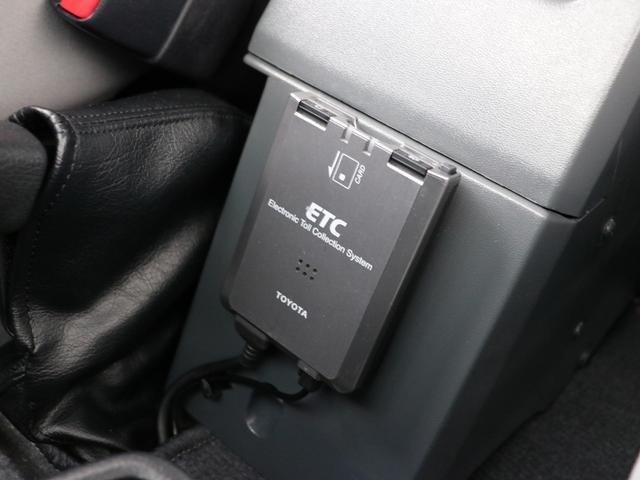 ランドクルーザー７０ 　再販７６　ワインレッド　純正車高　オプション：デフロック　オプション：フロントフォグランプ　オプション：電動ウィンチ　純正１６インチＡＷ　ジオランダーＭＴタイヤ　純正ナビ　ＥＴＣ車載器　フロアマット（47枚目）