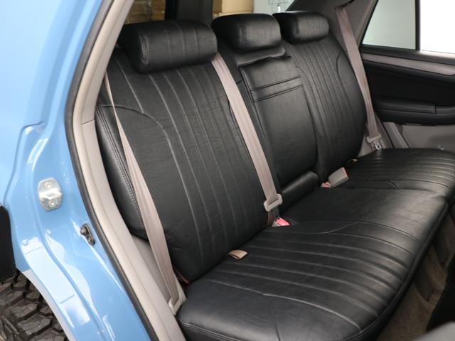 TOYOTA HILUX SURF