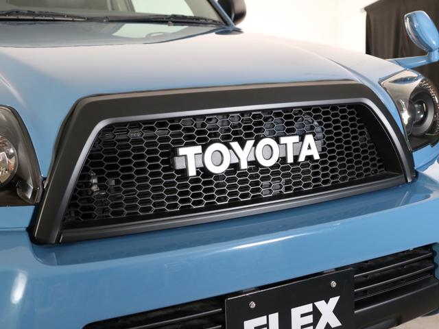 TOYOTA HILUX SURF