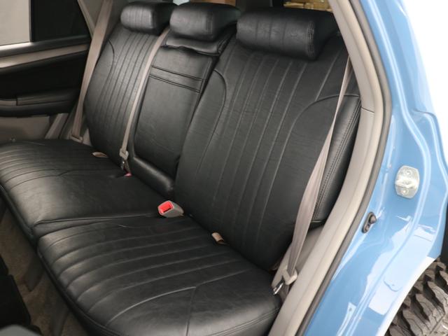 TOYOTA HILUX SURF