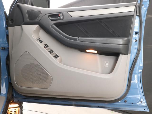 TOYOTA HILUX SURF