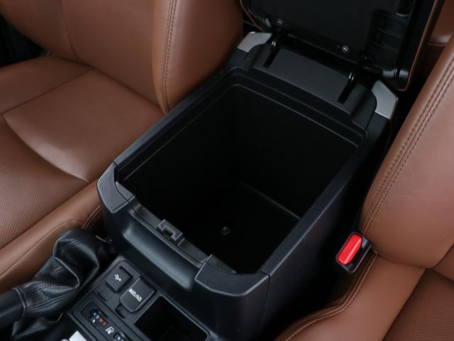 ランドクルーザープラド 　７０ｔｈ　ガソリン　７人　リフトアップ　新品ジオランダーＭＴ　新品レクセルＡＷ　純正ディスプレイオーディオ　バックカメラ　ＥＴＣ　ヒッチメンバー　フロアマット　サイドバイザー　サンルーフ　ルーフレール（73枚目）
