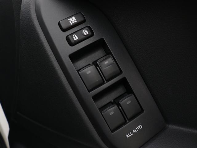 ランドクルーザープラド 　７０ｔｈ　ガソリン　７人　リフトアップ　新品ジオランダーＭＴ　新品レクセルＡＷ　純正ディスプレイオーディオ　バックカメラ　ＥＴＣ　ヒッチメンバー　フロアマット　サイドバイザー　サンルーフ　ルーフレール（76枚目）