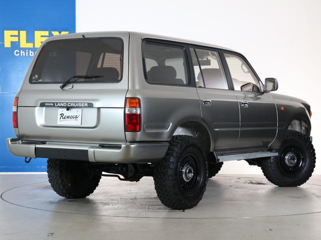 ランドクルーザー８０ ＶＸリミテッド　買取車両　ＲｅｎｏｃａシリーズＷｏｎｄｅｒ　ディーゼルターボ　シルバーペイント　ナローボディー　リフトアップ　ＴＯＹＯＭＴタイヤ　ＤＥＡＮカリフォルニアＡＷ　カロッツェリア製ナビ　バックカメラ　ＥＴＣ（10枚目）