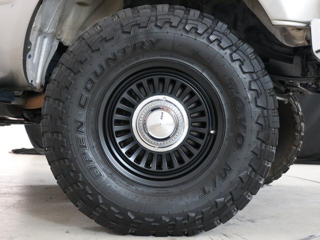 ランドクルーザー８０ ＶＸリミテッド　買取車両　ＲｅｎｏｃａシリーズＷｏｎｄｅｒ　ディーゼルターボ　シルバーペイント　ナローボディー　リフトアップ　ＴＯＹＯＭＴタイヤ　ＤＥＡＮカリフォルニアＡＷ　カロッツェリア製ナビ　バックカメラ　ＥＴＣ（19枚目）