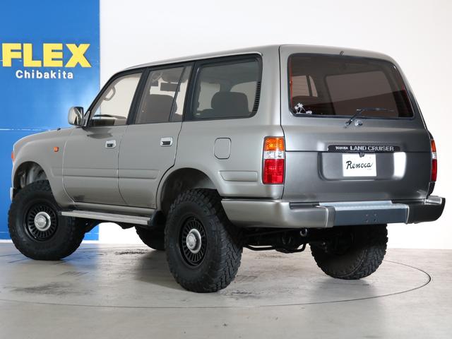 ランドクルーザー８０ ＶＸリミテッド　買取車両　ＲｅｎｏｃａシリーズＷｏｎｄｅｒ　ディーゼルターボ　シルバーペイント　ナローボディー　リフトアップ　ＴＯＹＯＭＴタイヤ　ＤＥＡＮカリフォルニアＡＷ　カロッツェリア製ナビ　バックカメラ　ＥＴＣ（21枚目）