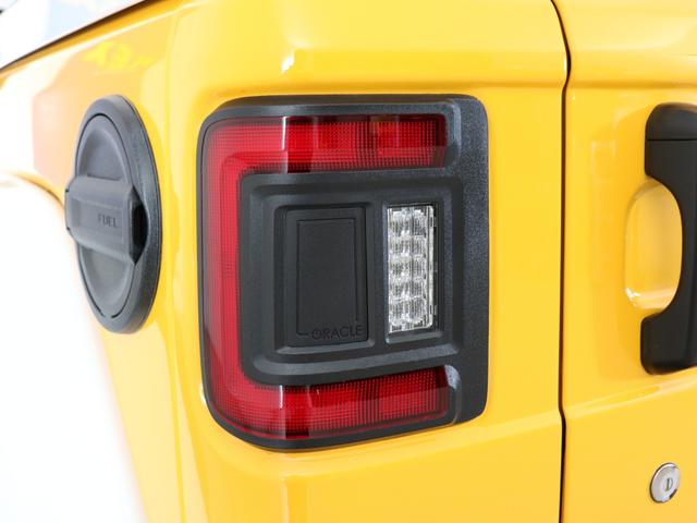 ジープ・ラングラー ルビコン 新品エクストリームJ08ホイール&新品ジオランダーMTタイヤ オートヘッドライト フォグランプ 衝突軽減ブレーキ付きソナー アダプティブクルーズコントロール バックカメラ 前後デフロック ロックレール(35枚目)