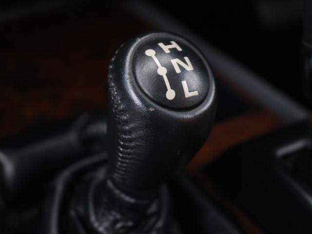 ランドクルーザー80 VXリミテッド VXリミテッドグレード スモーキーブルーペイント ブッシュワーカー風オーバーフェンダー 輸出用角目4灯ヘッドライト 新品ジオランダーMTタイヤ 新品ジムラインAW 新品ブラウンクラシックシートカバー(61枚目)