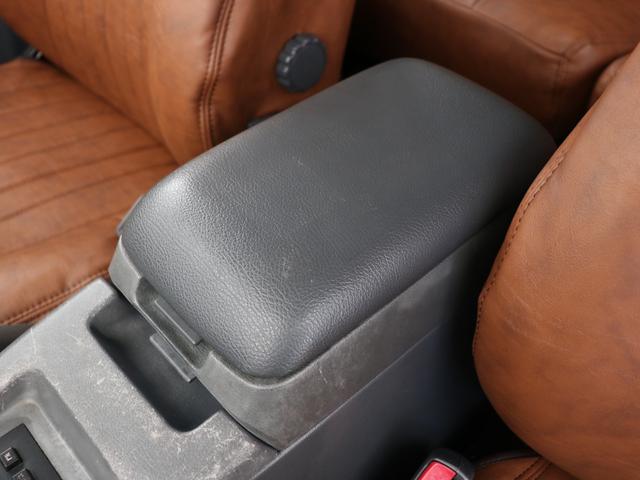 ランドクルーザー80 VXリミテッド VXリミテッドグレード スモーキーブルーペイント ブッシュワーカー風オーバーフェンダー 輸出用角目4灯ヘッドライト 新品ジオランダーMTタイヤ 新品ジムラインAW 新品ブラウンクラシックシートカバー(64枚目)