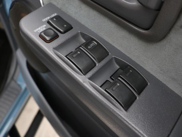 ランドクルーザー80 VXリミテッド VXリミテッドグレード スモーキーブルーペイント ブッシュワーカー風オーバーフェンダー 輸出用角目4灯ヘッドライト 新品ジオランダーMTタイヤ 新品ジムラインAW 新品ブラウンクラシックシートカバー(67枚目)