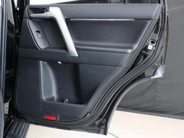 ランドクルーザープラド TX Lパッケージ・ブラックエディション ブラックエディション ディーゼルターボモデル 2インチリフトアップ 純正18インチAW ALPINEBIG-X9インチナビ バックカメラ ALPINEフリップダウンモニター VIPERセキュリティー(58枚目)