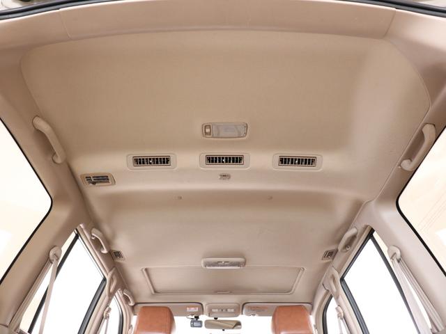 ランドクルーザー100 VXリミテッド Gセレクション ベージュカラーペイント 丸目ヘッドライト 横文字トヨタグリル 鉄チンホイール ARBフラックラック マルチレス HDDサイバーナビ バックカメラ ETC レザー調コンビシートカバー ウッドステアリング(15枚目)