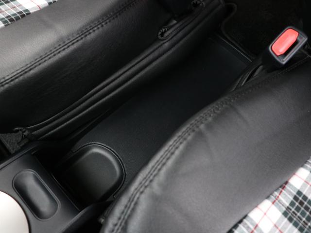 プロボックス F EUROBOX 2.5万キロ NEWアッシュカーキペイント 丸目換装 各所ブラックアウト塗装 新品シートカバー 新品DEANAW 新品TOYOタイヤ トヨタ純正SDナビ ETC車載器(57枚目)