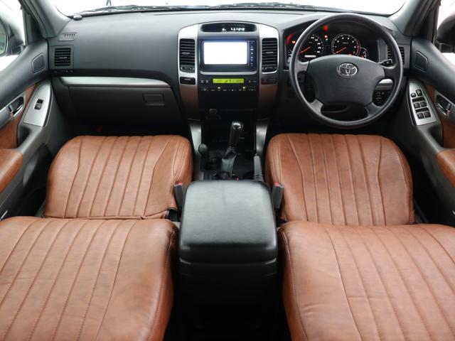 ランドクルーザープラド ＴＸ　シダーグリーンＮＥＷオールペイント　丸目ヘッドライト　内張張り替え　ＴＯＹＯＴＡロゴグリル　純正ＧＸ４７０テール　ＢＲＵＴ１６インチＡＷ　ＢＦグッドリッチＡＴ　クラシックシートカバー　ナローボディ換装（8枚目）