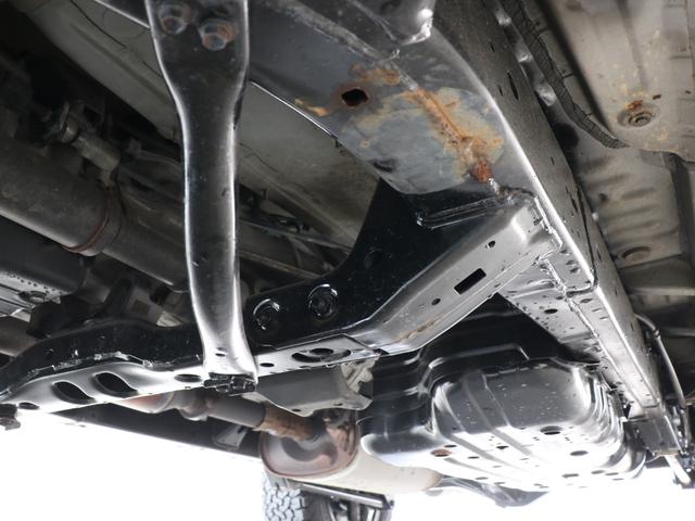 ランドクルーザープラド ＴＸ　シダーグリーンＮＥＷオールペイント　丸目ヘッドライト　内張張り替え　ＴＯＹＯＴＡロゴグリル　純正ＧＸ４７０テール　ＢＲＵＴ１６インチＡＷ　ＢＦグッドリッチＡＴ　クラシックシートカバー　ナローボディ換装（17枚目）