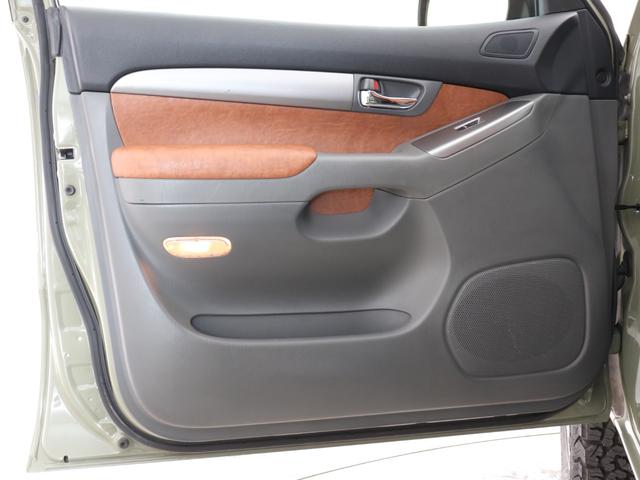 ランドクルーザープラド ＴＸ　シダーグリーンＮＥＷオールペイント　丸目ヘッドライト　内張張り替え　ＴＯＹＯＴＡロゴグリル　純正ＧＸ４７０テール　ＢＲＵＴ１６インチＡＷ　ＢＦグッドリッチＡＴ　クラシックシートカバー　ナローボディ換装（55枚目）